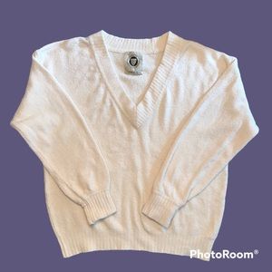 Urban Outfitters Cream Pull Over V-Neck Sweater Size S/P